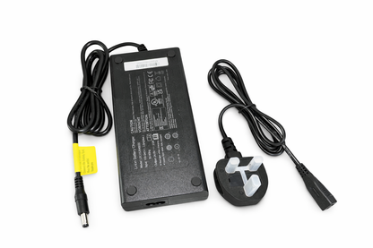 Încărcător Li-ion 54.6V, 2A